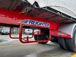 2010 Maxitrans St3 34 Pallet Sd Refrigerated Curtain Sider