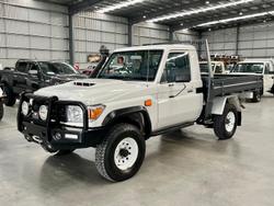 2018 Toyota Landcruiser Workmate VDJ79R 4X4 Dual Range French Vanilla
