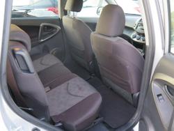 2011 Toyota
RAV4 CV