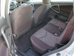 2011 Toyota
RAV4 CV