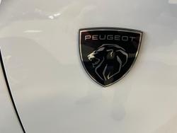 2024 Peugeot 408 GT Premium Hybrid P54 MY25 Okenite White