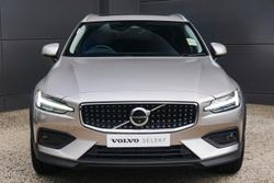 2024 Volvo V60 Cross Country Ultra B5 Bright