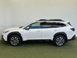 2025 Subaru
Outback AWD Touring