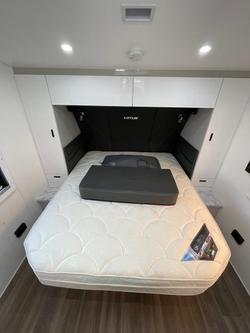 2021 Lotus Caravans 22' Freelander Rear Club Lounge