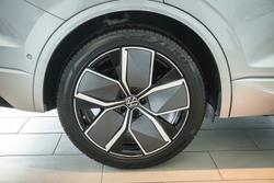 2025 Volkswagen
                Touareg 210TDI R-Line