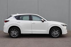 2025 Mazda
CX-5 G25 Akera