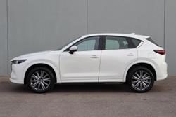 2025 Mazda
CX-5 G25 Akera