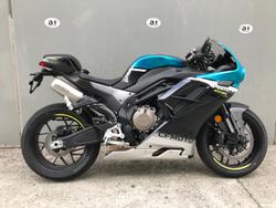 2025 CFMOTO 500 SR Voom
