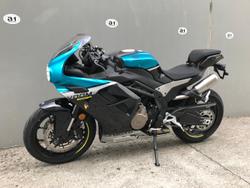 2025 CFMOTO 500 SR Voom