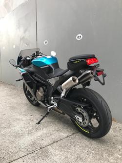 2025 CFMOTO 500 SR Voom