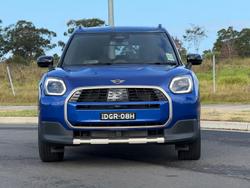 2025 MINI Countryman C Favoured