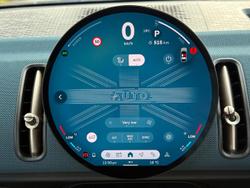 2025 MINI Countryman C Favoured