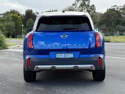 2025 MINI Countryman C Favoured