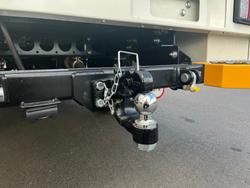 2025 Isuzu
NLR 45-150