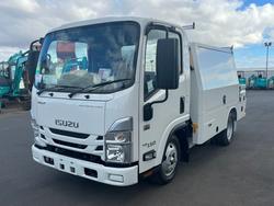 2025 Isuzu
NLR 45-150