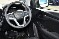 2024 Isuzu
                D-MAX SX