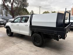 2016 Toyota
Hilux SR
