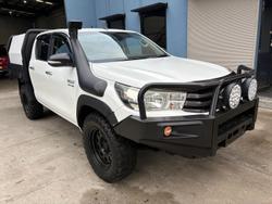 2016 Toyota
Hilux SR