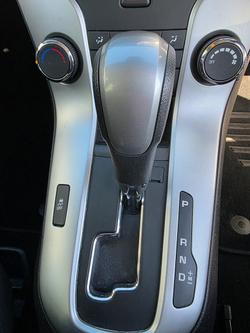 2015 Holden
Cruze Equipe