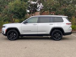 2023 Jeep
Grand Cherokee Night Eagle