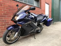 2003 Honda
VFR800Fi
