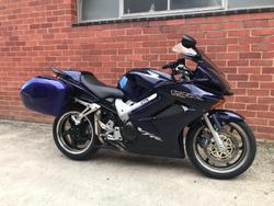 2003 Honda
VFR800Fi