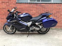 2003 Honda
VFR800Fi