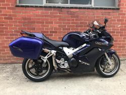 2003 Honda
VFR800Fi