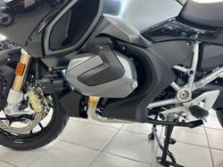 2024 BMW R 1250 RT Triple Black R 1250 Black