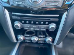 2015 Nissan
                Pathfinder Ti