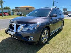 2015 Nissan
                Pathfinder Ti