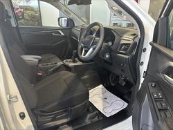 2025 ISUZU D-MAX LSM D-MAX MY24 4x4 CREW UTE LSM 3.0L AT Mineral White