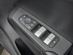 2022 Mitsubishi
                Outlander LS