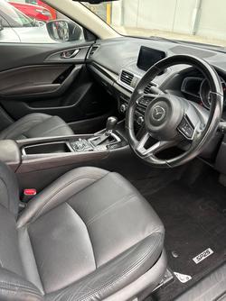 2018 Mazda
3 SP25 GT