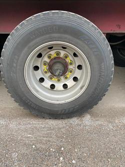 2006 Maxi Trans 24P Freezer Van White