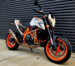 KTM 690 Duke R