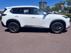 2025 Nissan
X-TRAIL ST