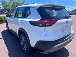 2025 Nissan
X-TRAIL ST
