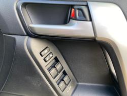 2018 Toyota
Landcruiser Prado VX