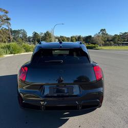 2025 MINI Aceman JCW E Favoured