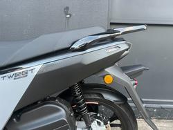 2025 Peugeot TWEET 200 GT GREY