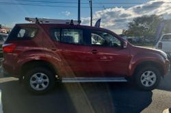 2020 Isuzu
MU-X LS-M