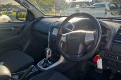 2020 Isuzu
MU-X LS-M