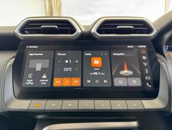 2024 MG ZS Essence Hybrid+