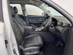 2024 MG ZS Essence Hybrid+