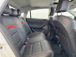 2024 MG
                MG5 Essence