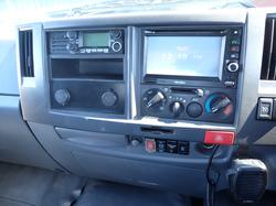 2018 ISUZU FRR 500 WHITE