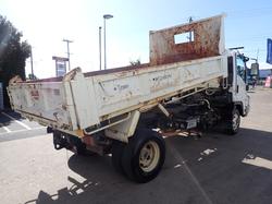 2018 ISUZU FRR 500 WHITE