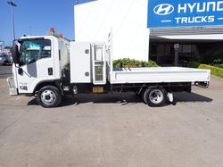 2016 ISUZU NPR 45-155 WHITE