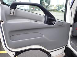 2014 HINO DUTRO 300 WHITE